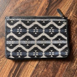 4 super cute small purse/clutches!